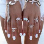 White nail polish summer trend