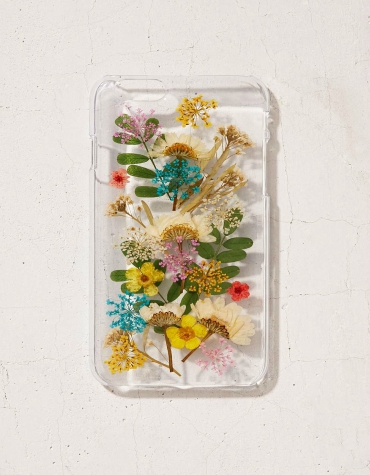 Hard-shell protective case with real pressed flowers for iPhone 7