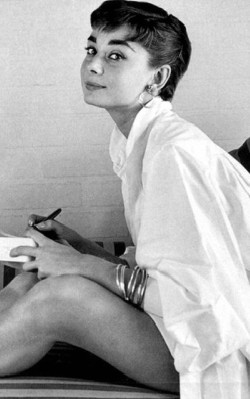 Audrey Hepburn spring/ summer style white shirt-dress with bangles - shop the look