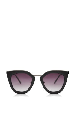 12 Pieces for a Hepburn-inspired Wardrobe - TopShop Olivia Kitten Frame Sunglasses by Skinnydip - $60.00