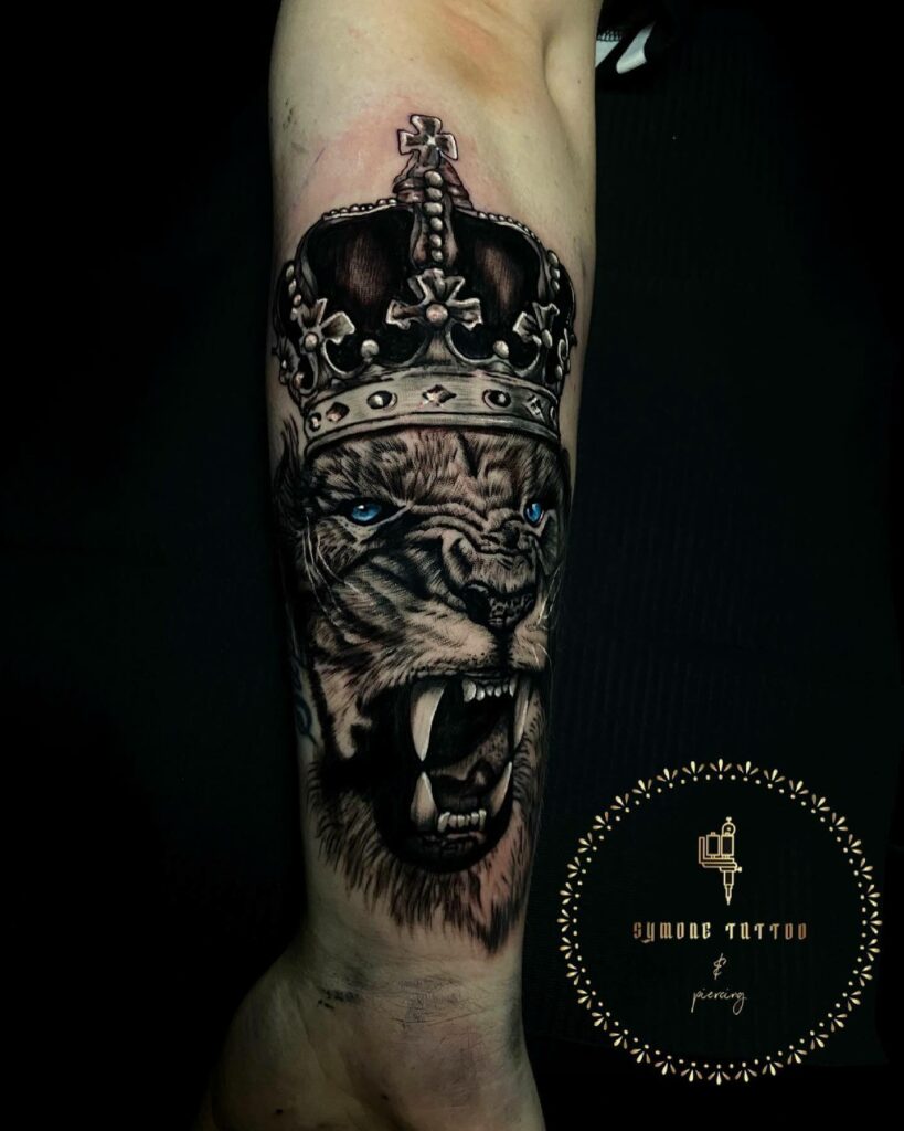 Lion Roaring Tattoo Designs