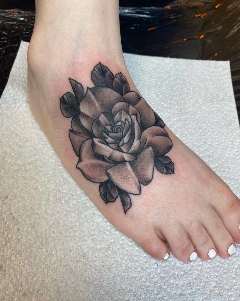 Neo-traditional Rose Tattoo Black-Grey Design