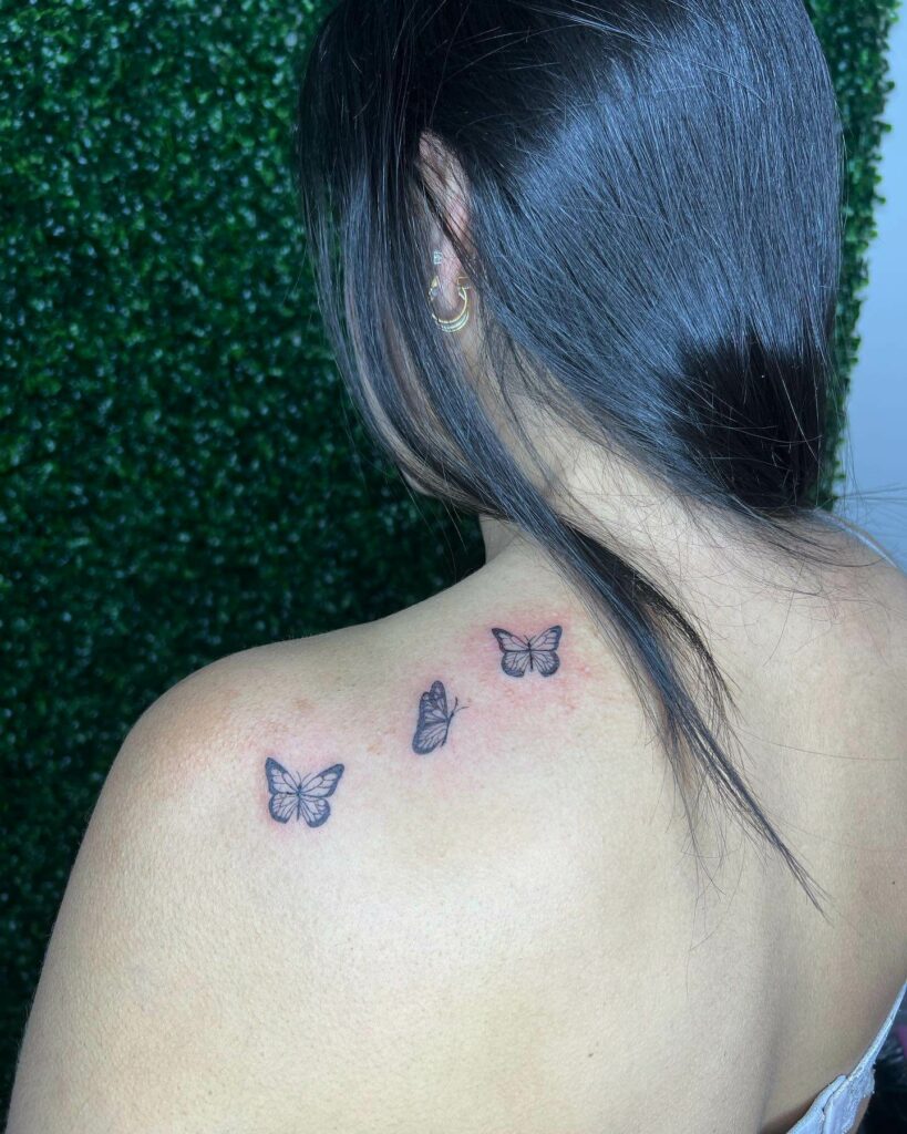 Back of Shoulder Flowers Tattoo - Best Tattoo Ideas Gallery