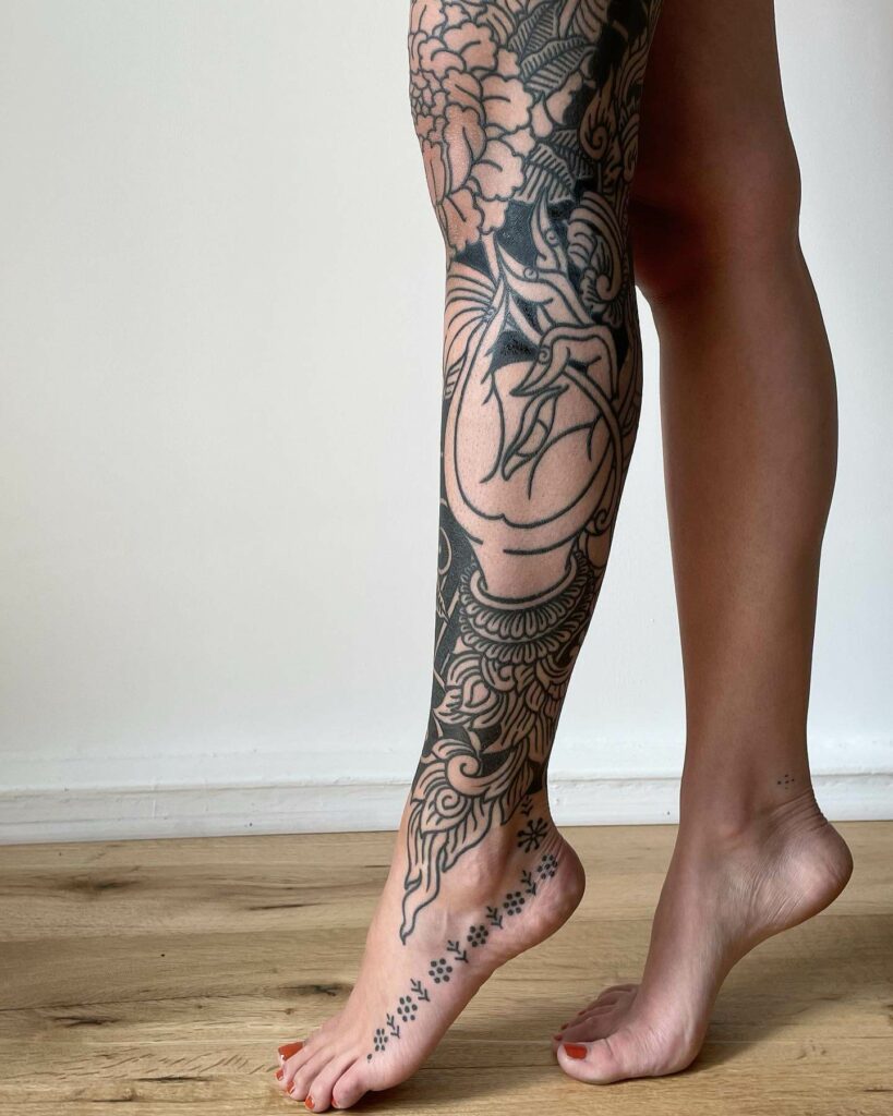 25 Beautiful Leg Tattoos for Women 2023