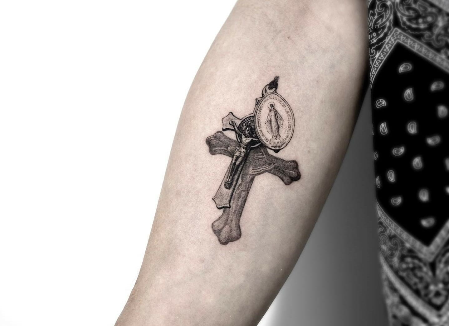 11 Cross Tattoo On Hand That Will Blow Your Mind  alexie