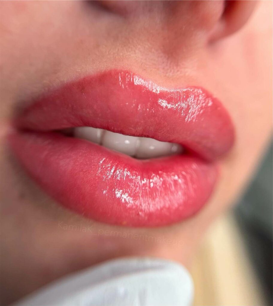 Best Lip Tattoos For Women