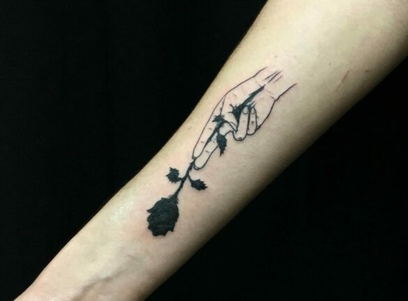 Gun And Roses Tattoo