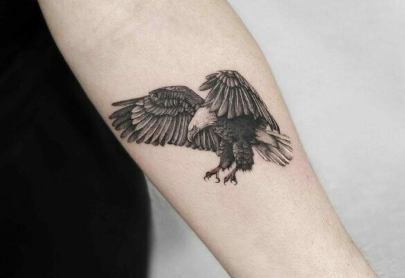 11+ American Traditional Eagle Tattoo Ideas That Will Blow Your Mind!