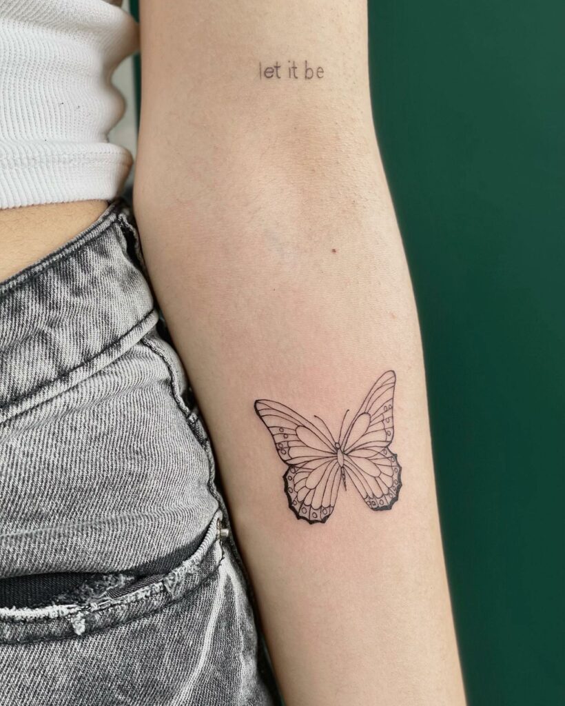 42 Wonderful Butterfly Tattoo Designs On Hand 2023