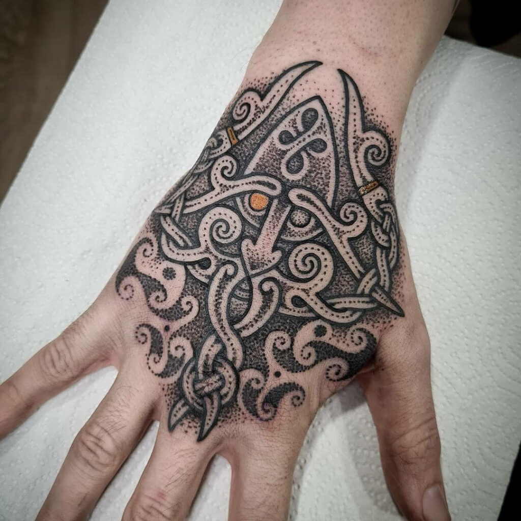 Detailed guide to Celtic tattoos