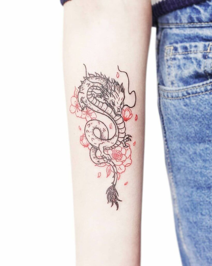 Fineline dragon tattoo art ghinkos  armtattoolinearttattooblacktattooli  Dragon tattoo for women Tattoos  for women Dragon tattoo designs