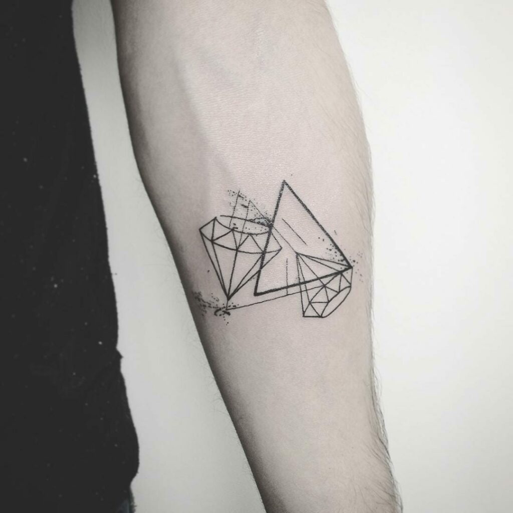 Diamond Tattoo Designs With Geometric Patterns