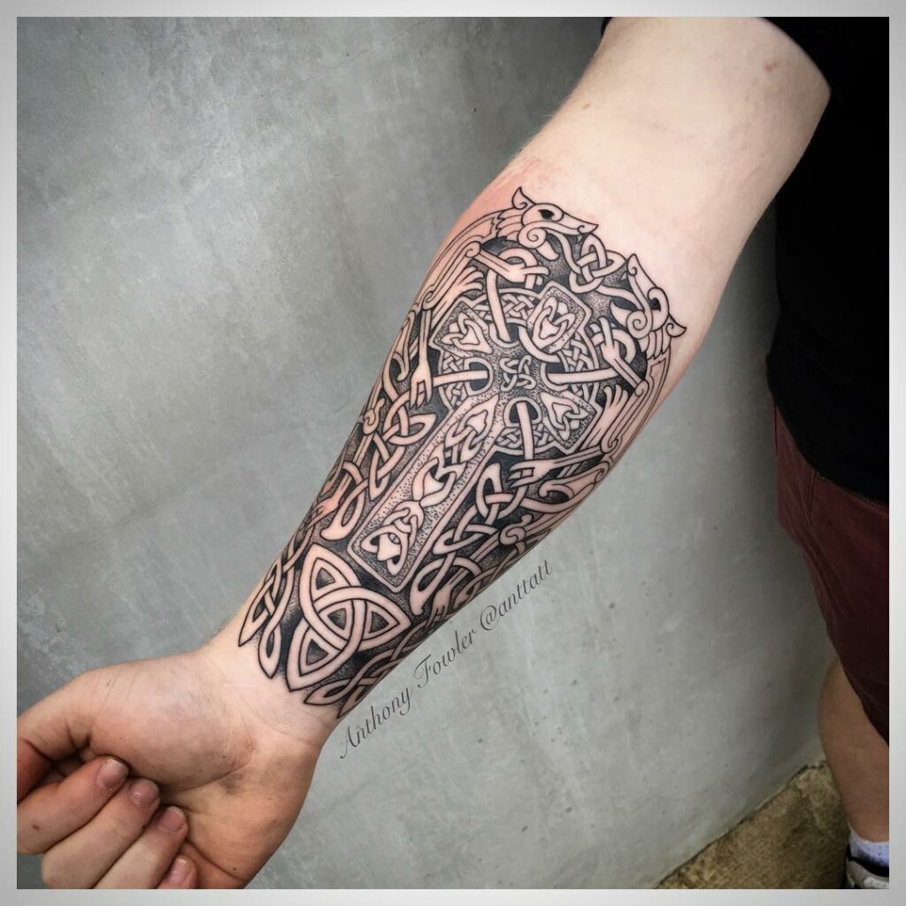 10+ Meaning Celtic Tattoos That Will Blow Your Mind! - alexie