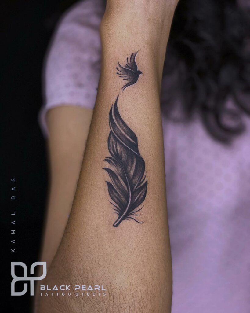 20 Beautiful Small Tattoo Ideas for Women and Girls