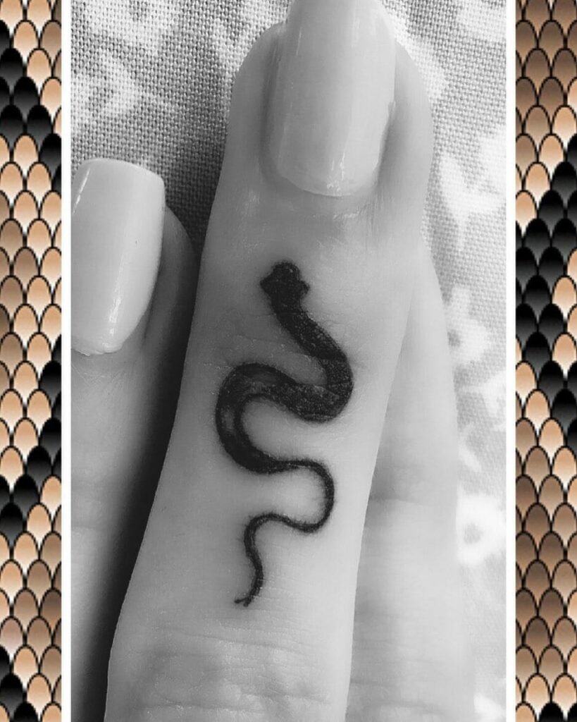 Black Snake – Momentary Ink