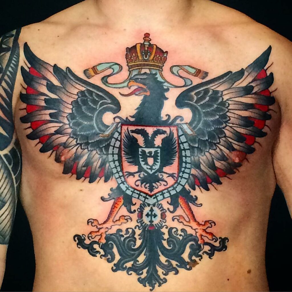 Hysaj tattoos the symbol of the Albanian eagle on his leg Napoli page  publishes the video