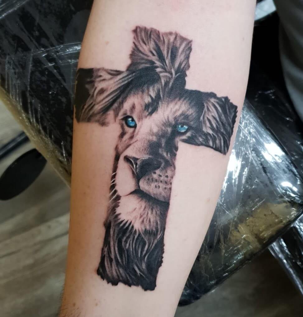 11+ Lion And Cross Tattoo Ideas That Will Blow Your Mind! alexie