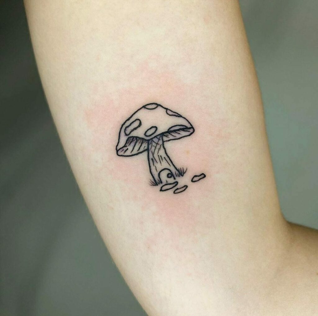 minimal mushroom tattoo  Tiny tattoos for women Mushroom tattoos Tiny  tattoos