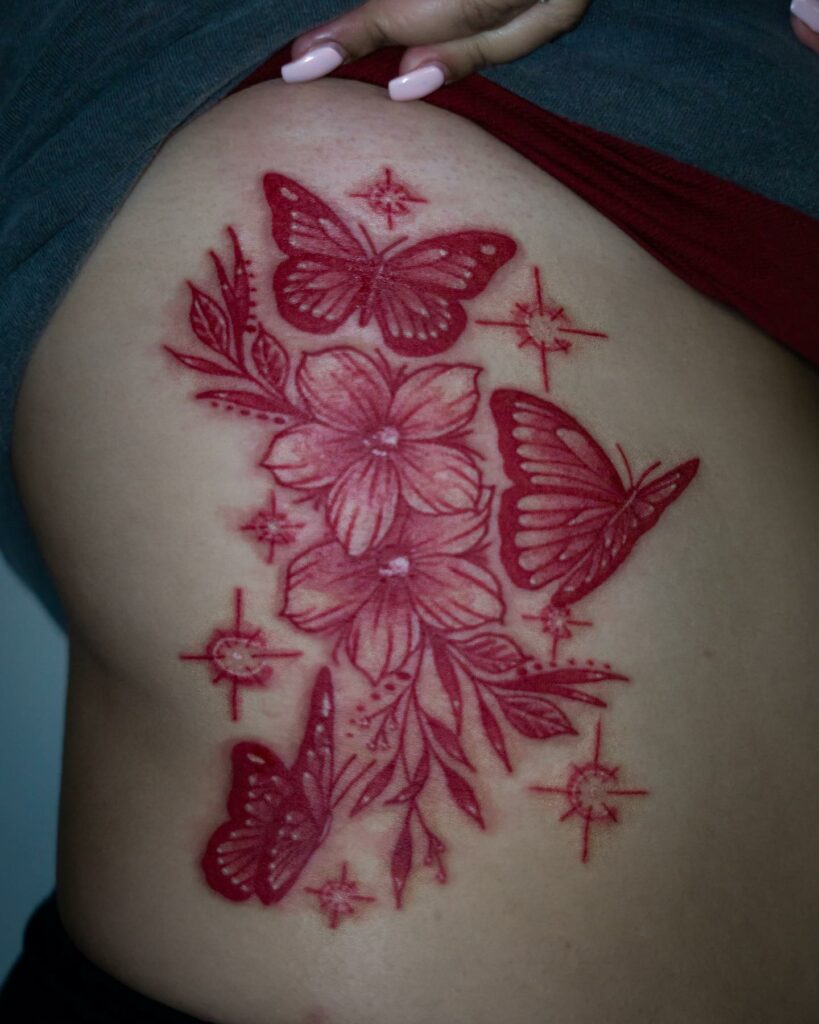 25 Stunning Ribcage Tattoos That Prove The Pain Is Worth It