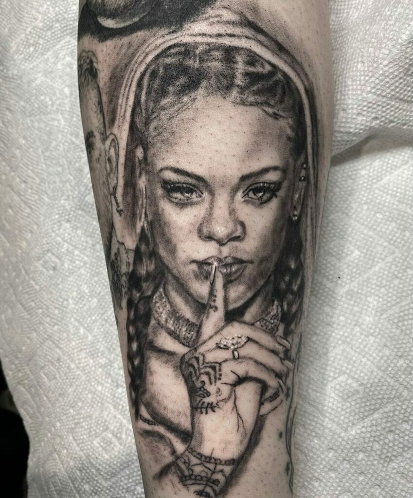 Rihannas Tattoos  Tattoofilter