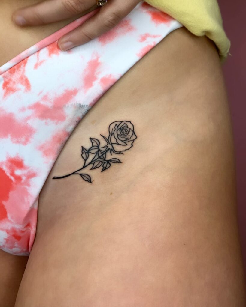 46 Beautiful Hip Tattoos For Women with Meaning