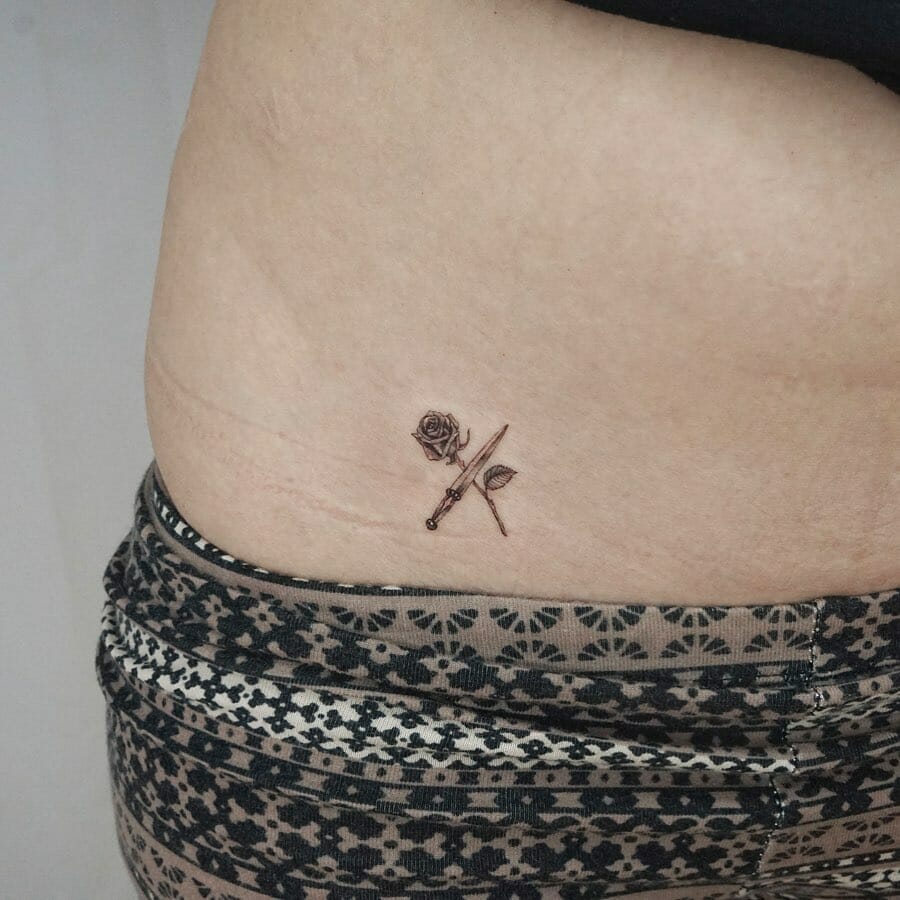 12+ Feminine Pelvic Tattoo Ideas That Will Blow Your Mind! alexie