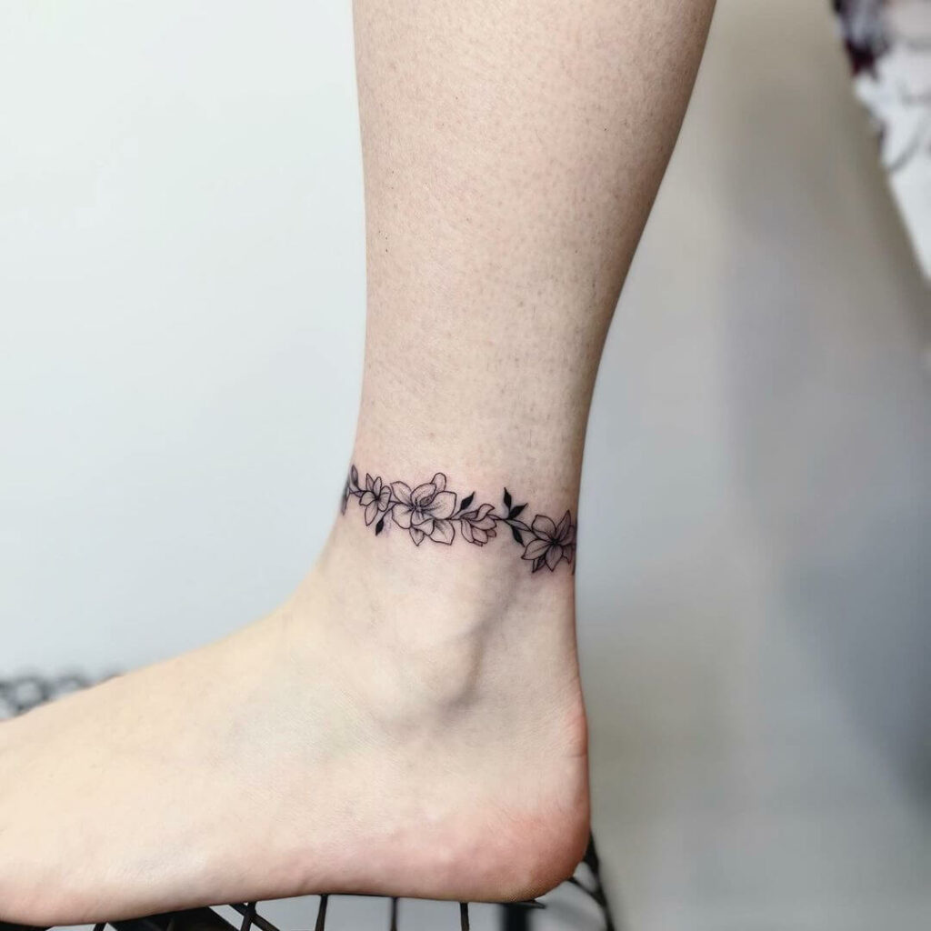 Simple Ankle Bracelet Tattoo Ideas