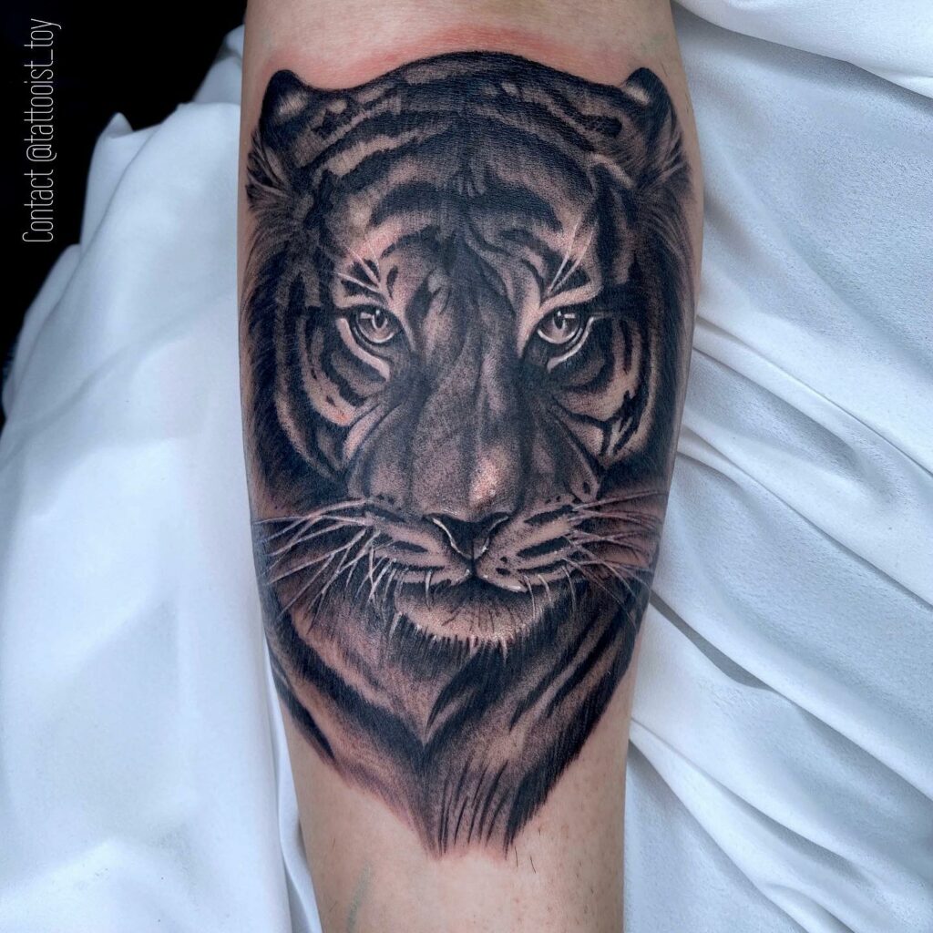 Simple Tiger Tattoo Design