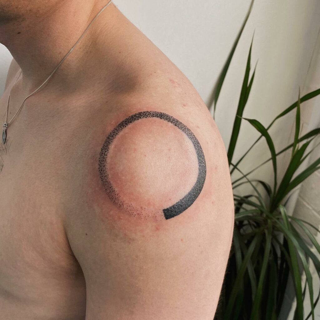 Small Shoulder Tattoo Ideas For Mens