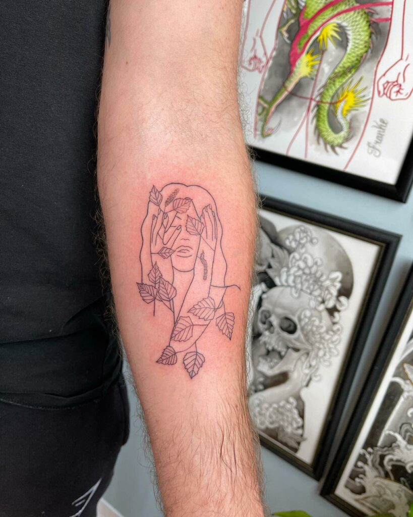 My first tattoo  a oneline drawing of the female body Tattoo done at  Lockstock in Norway by Stein  rtattoo