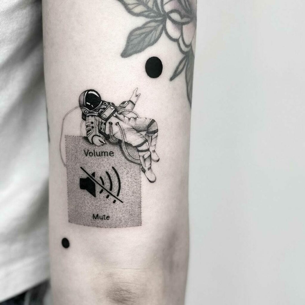 The Extravagant Design Of Astronaut Tattoos