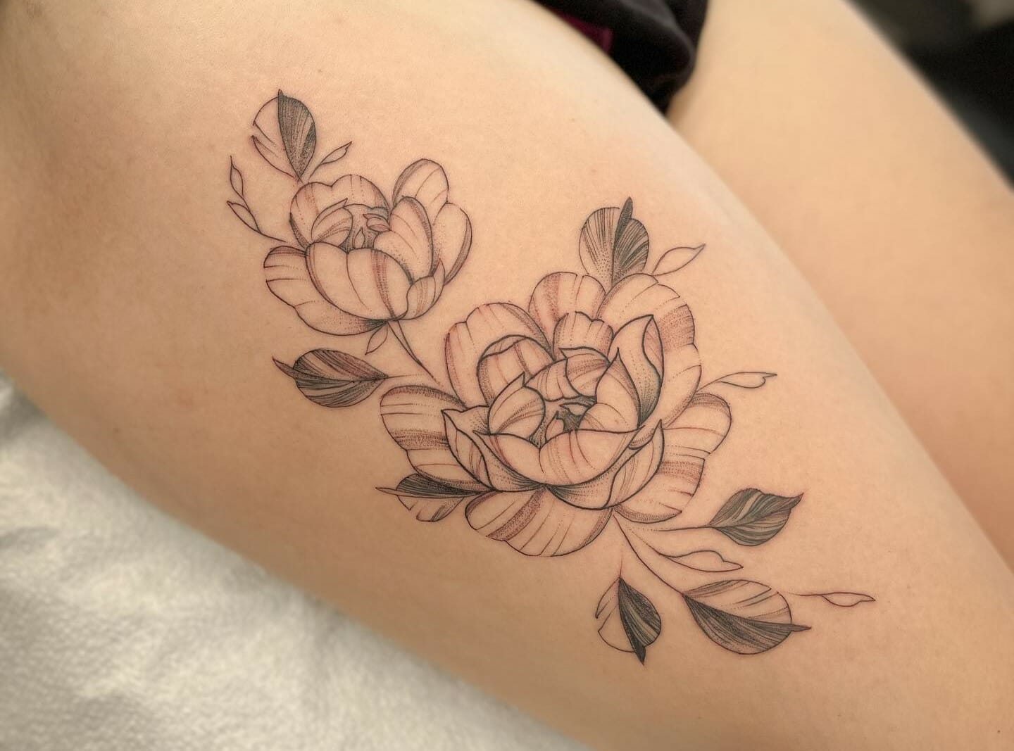 50 Unique Thigh Tattoos for Women 2023  Upper Front  Side
