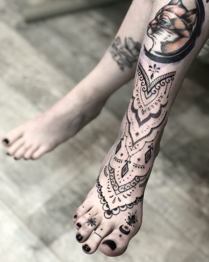 50 Best Foot Tattoos for Women  Meaning  The Trend Spotter