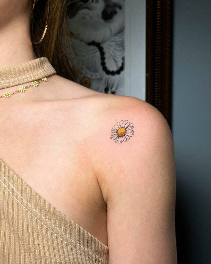 daisy shoulder tattoos