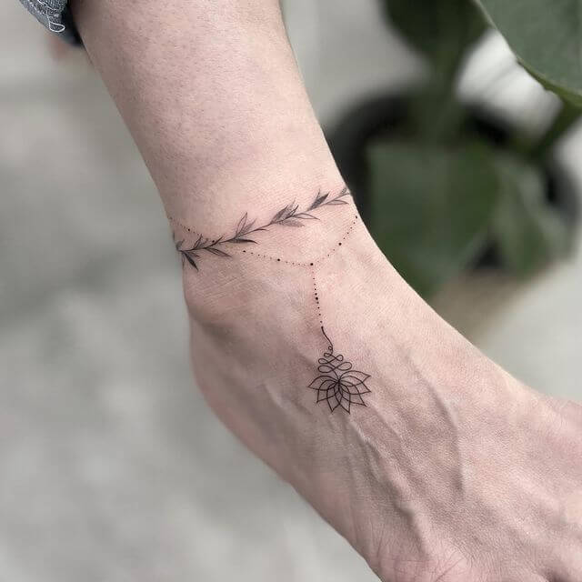 The Art Ink Tattoo Studio - Anklet Feather Bird Tattoo Design by  @ketantattooist @The Art Ink Tattoo Studio #ankletattoo #feathertattoo  #featherbirds #uniqeart #tattoogirls #girly🎀 #foottattoo #tatttoos  #tattooartist #ahmedabad #amdavadi #gujarati ...