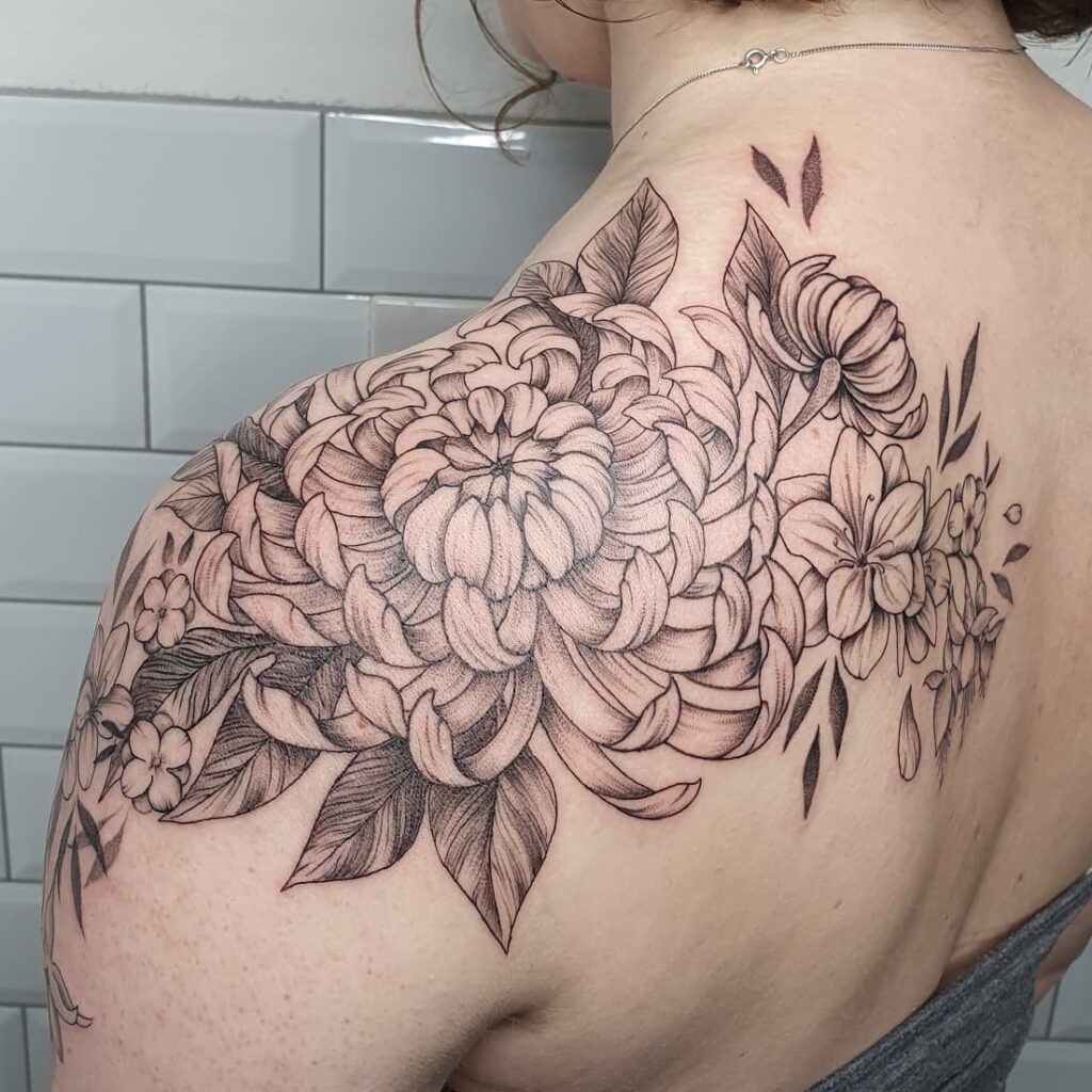 101 Elegant Shoulder Tattoo Ideas For Women  Psycho Tats