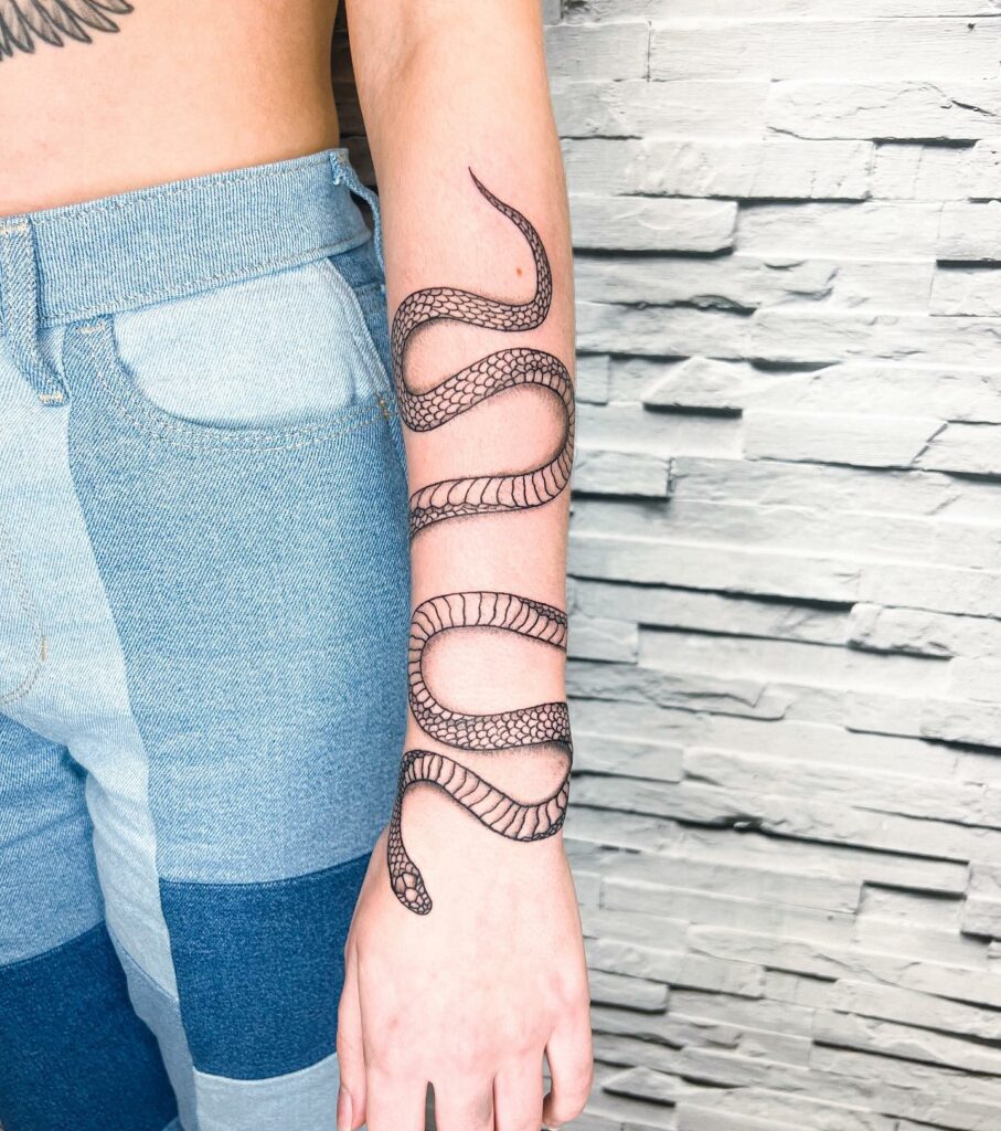 Get Inspired With These Snake Tattoo Ideas For Your Upper Arm