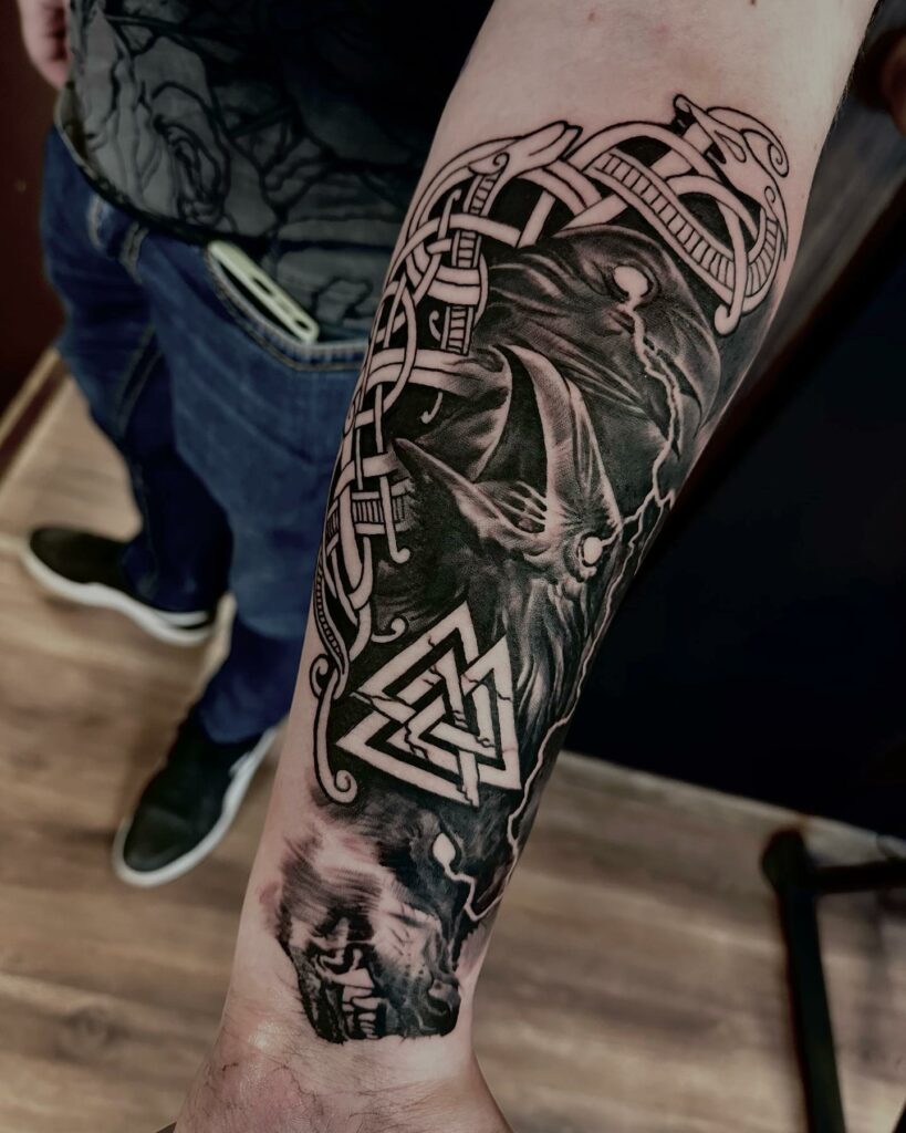 Ramón on Twitter Dmitriy Tkach gt Huginn and Muninn tattoo ink art  httpstcoGSLAR1Uasv  Twitter