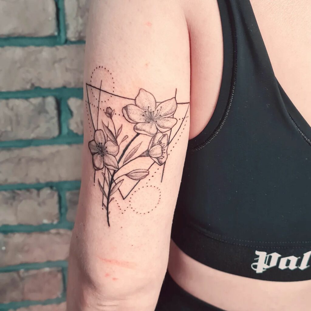 25 Dogwood Flower Tattoo Designes For Girls