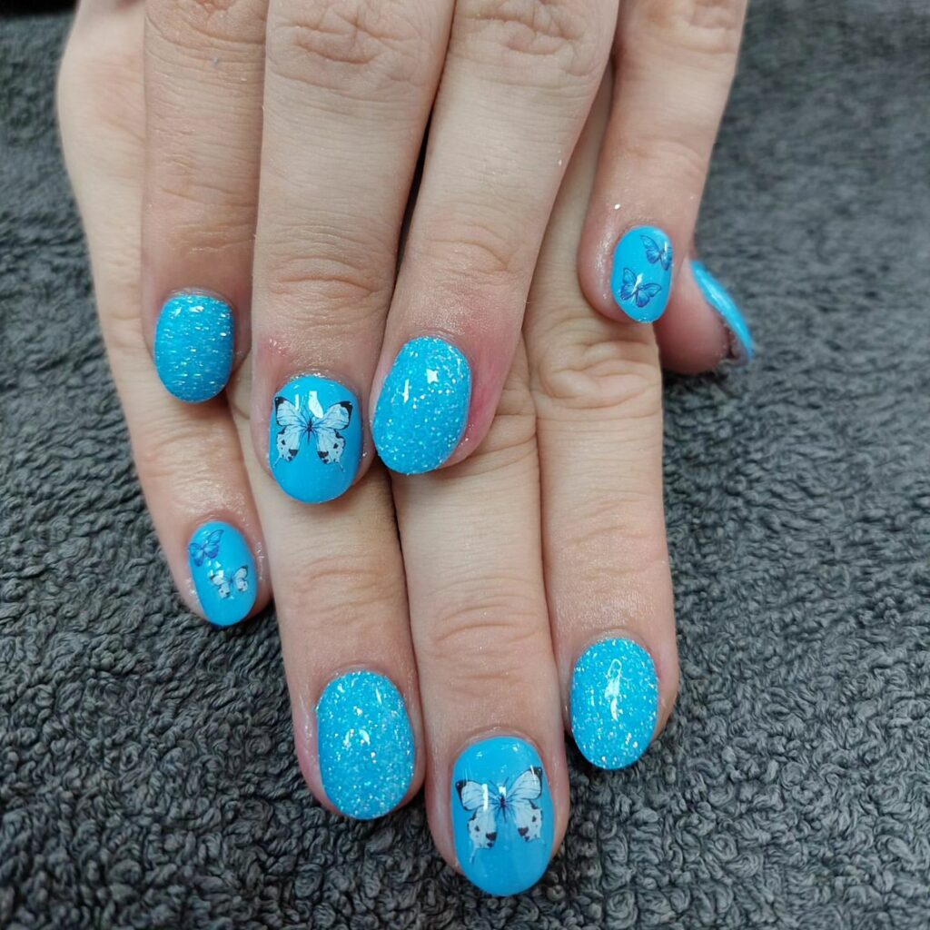 Blue Butterfly Round Nails