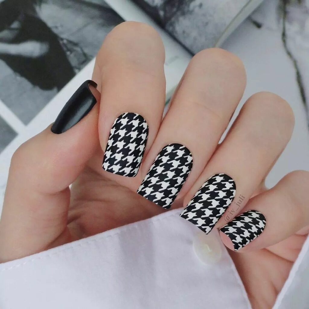 Square-Shaped Black & White Nails