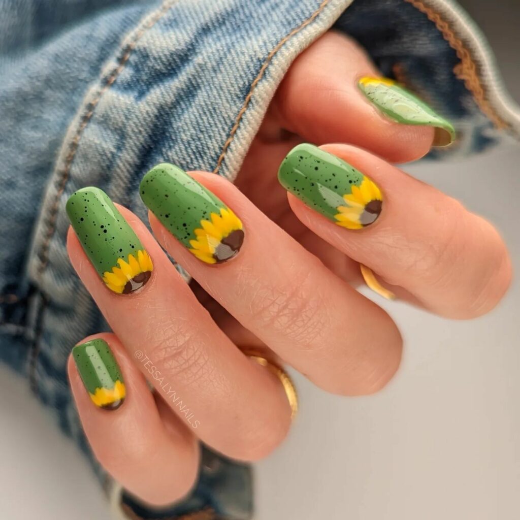 Summer Sunflower Nails