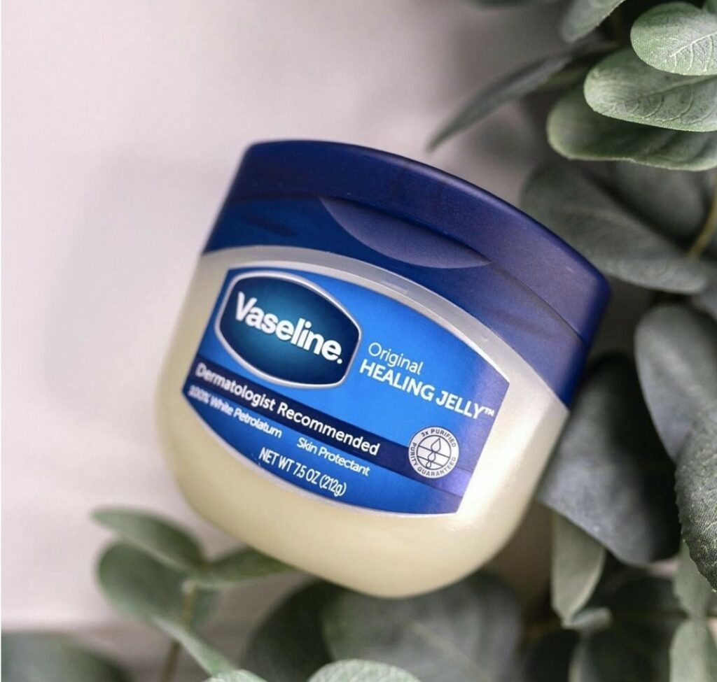 Vaseline as a Makeup Removers