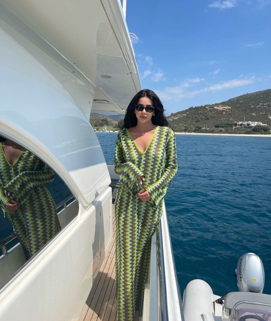 Glam Boat Outfit