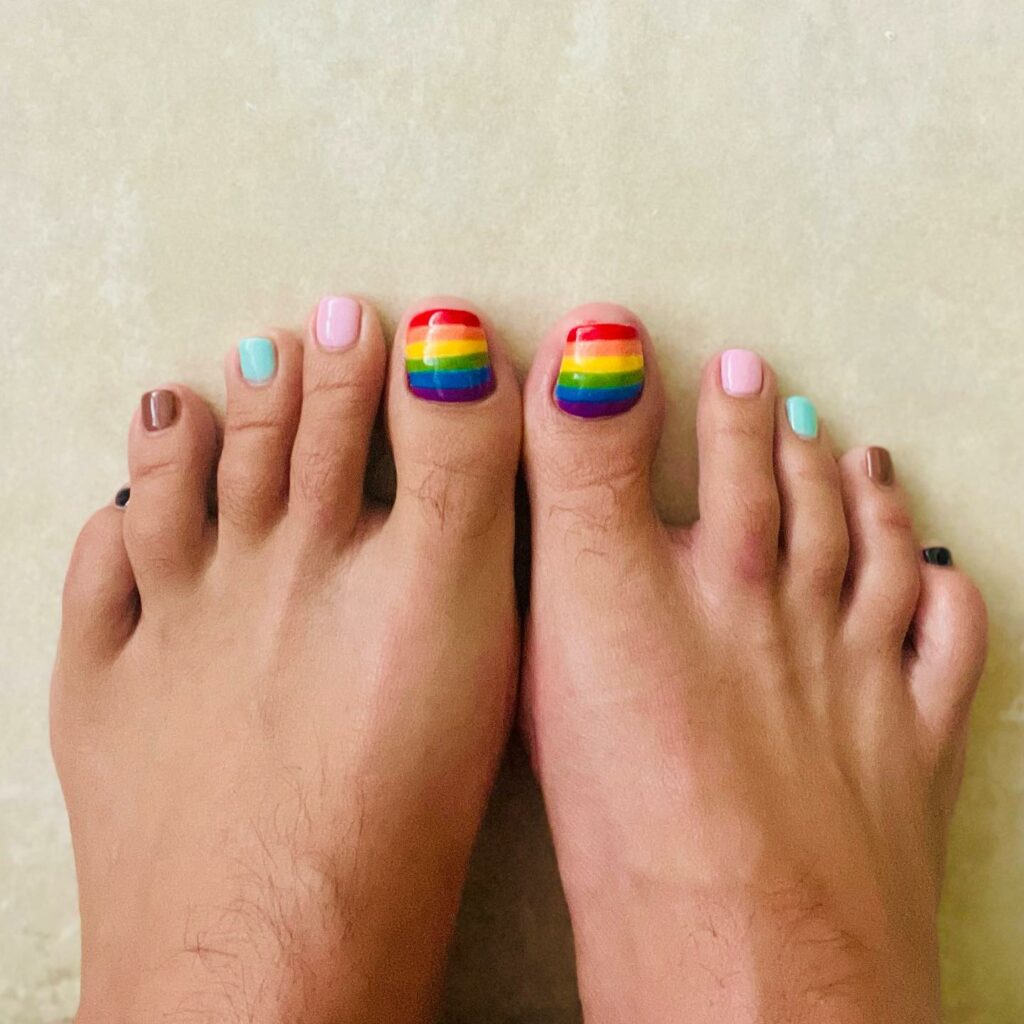 Mini Rainbows Toe Nails