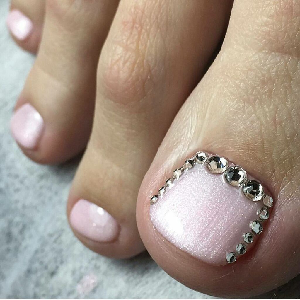 Trendsetting Gem Pedicure