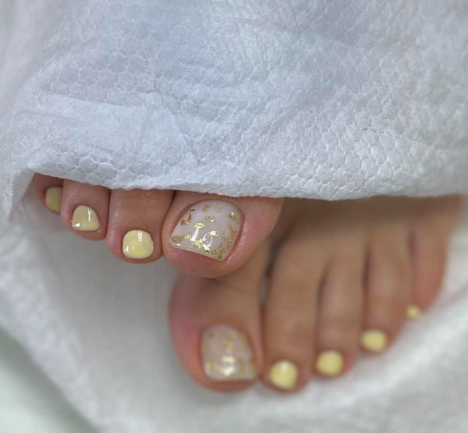 Milky White and Gold Flake Natural Toe Nails