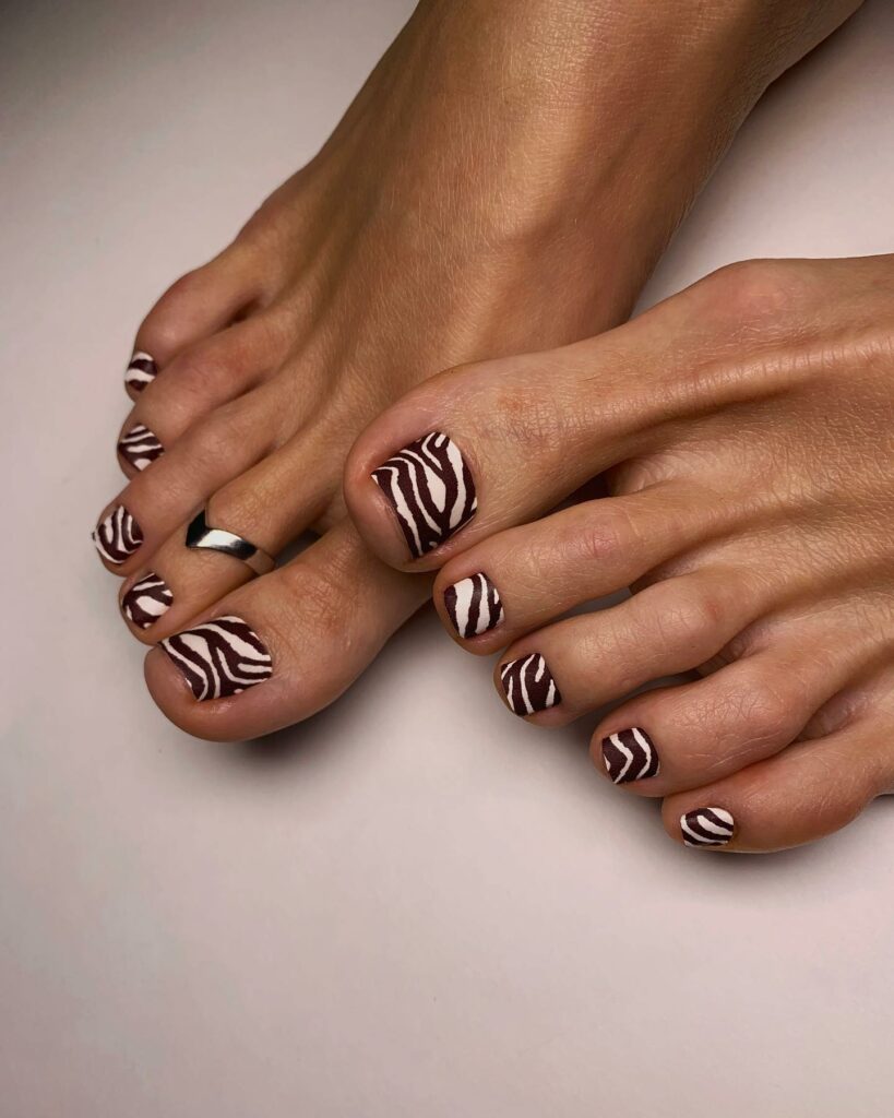 Bold Zebra Stripes