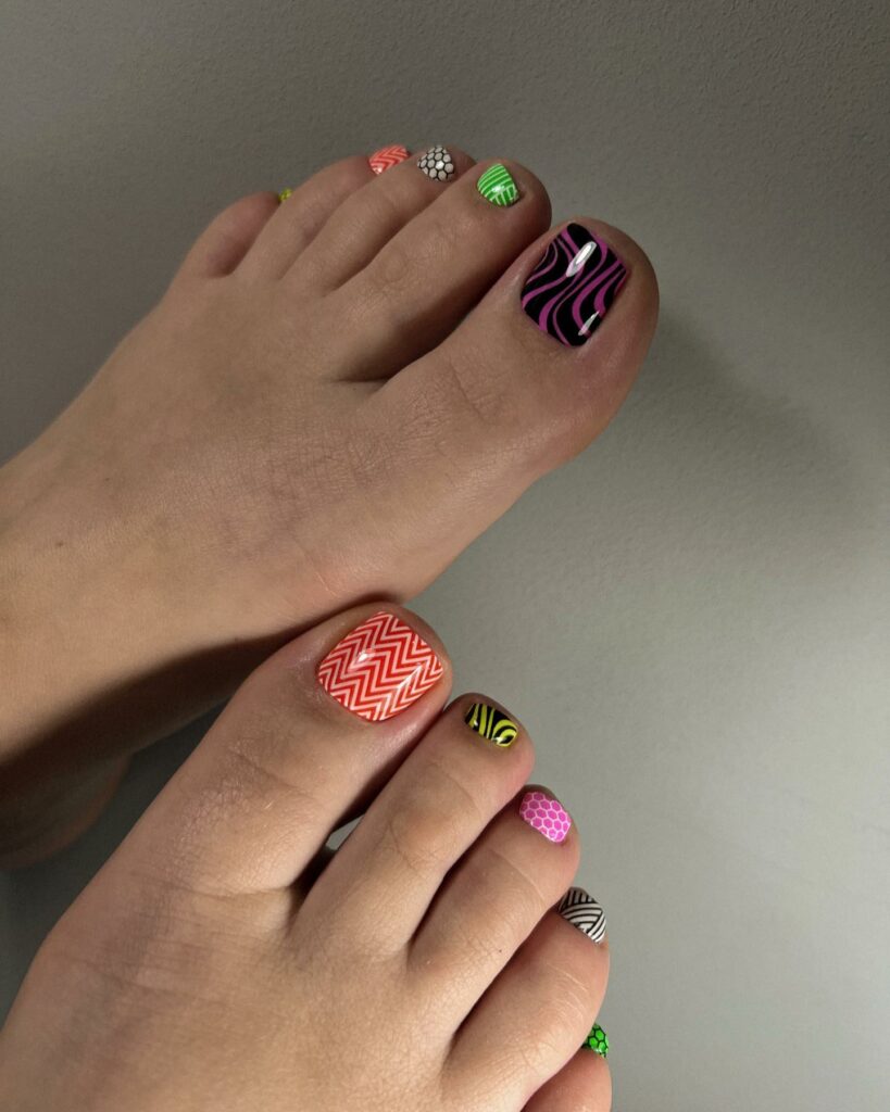 Abstract Artistry pedicure