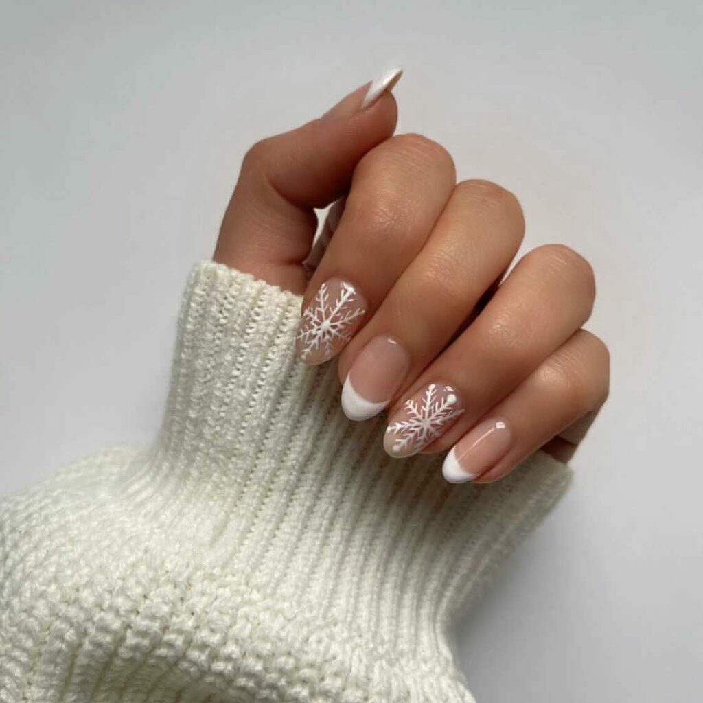 Snowflakes Short Christmas Nails